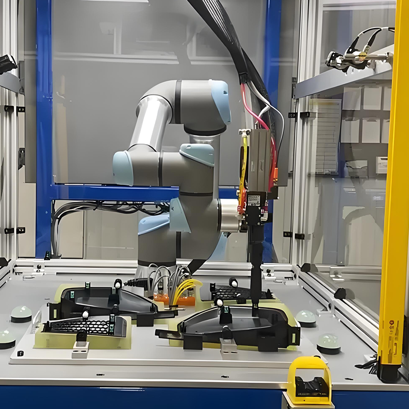 Fully Automatic Robot Tightening Machine